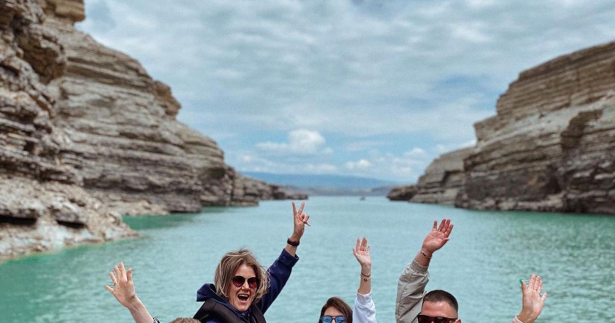 Зубы дракона на Алтае: скалы в Катуни и туры к ним