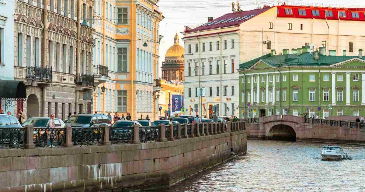 Индивидуальная экскурсия по культовым местам ленинградских рок-групп