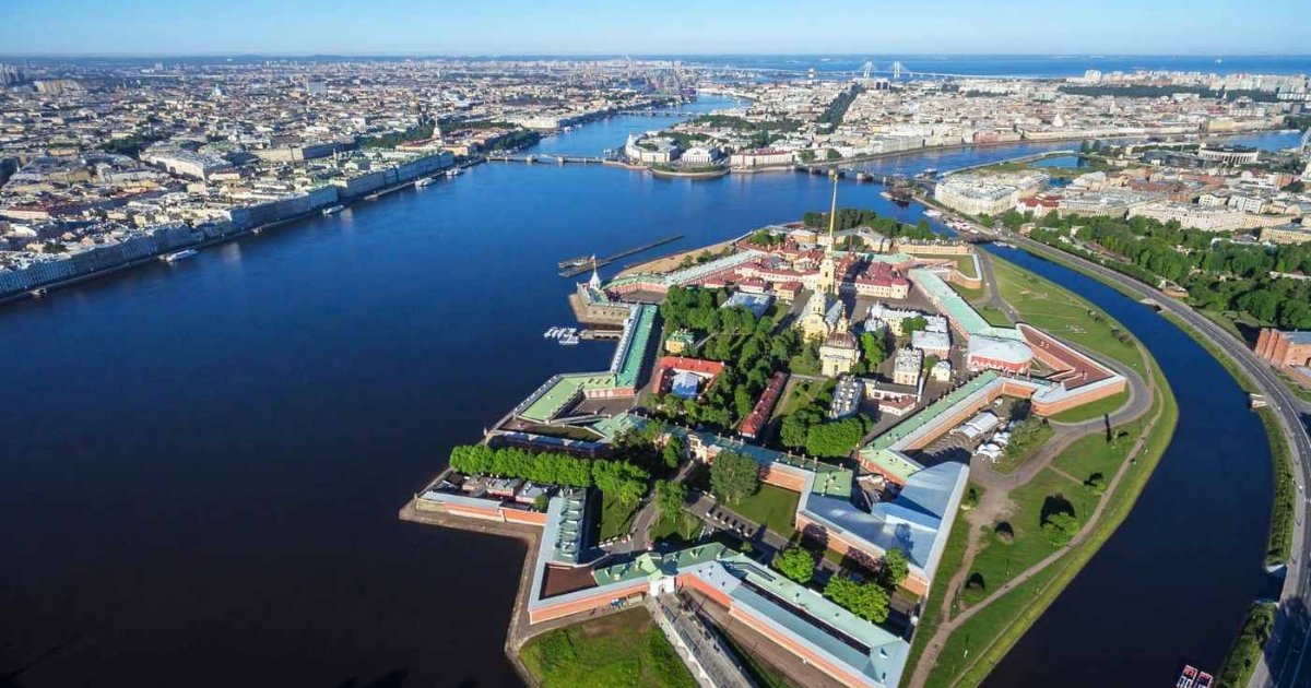Экскурсия по городу с посещением дневной Петропавловской крепости