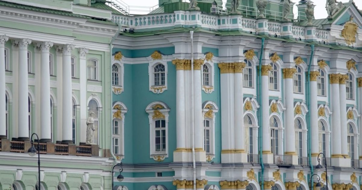 Обзорная по городу с посещением Эрмитажа