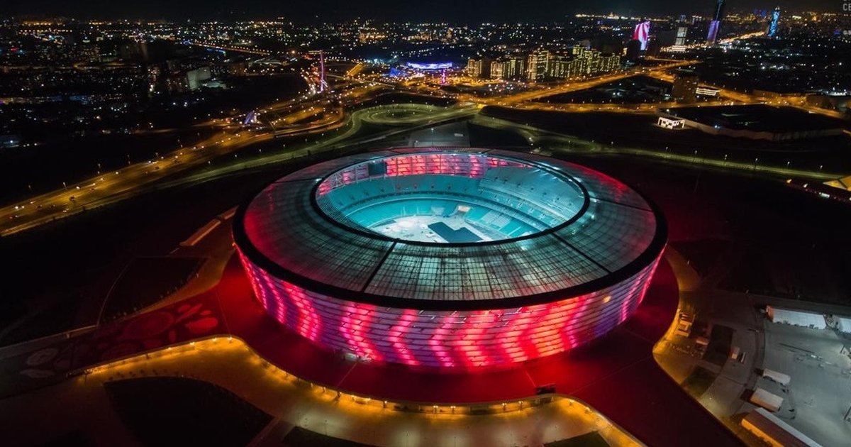 Сказочное путешествие по вечернему Баку